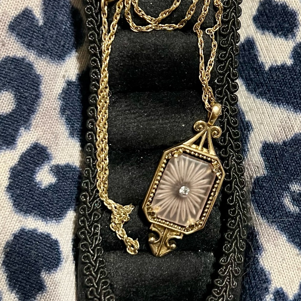 Camphor necklace
